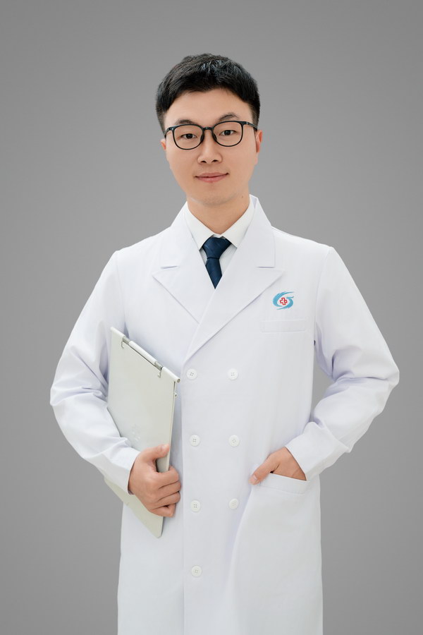 魏肖羽
