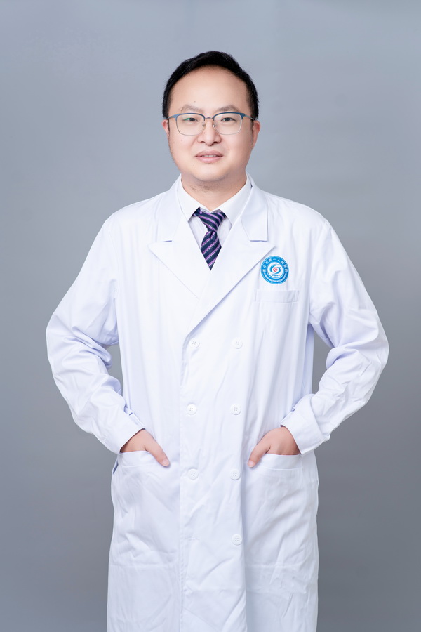 杨勇