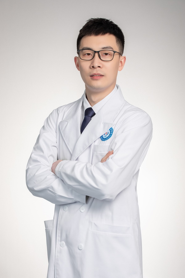 熊进